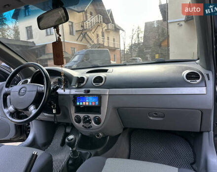 Черный Шевроле Лачетти, объемом двигателя 1.6 л и пробегом 230 тыс. км за 4950 $, фото 96 на Automoto.ua