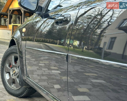 Черный Шевроле Лачетти, объемом двигателя 1.6 л и пробегом 230 тыс. км за 4950 $, фото 67 на Automoto.ua