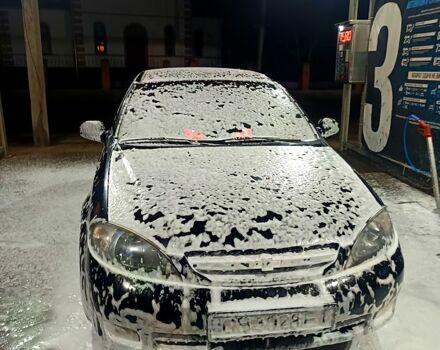 Черный Шевроле Лачетти, объемом двигателя 1.8 л и пробегом 280 тыс. км за 2000 $, фото 1 на Automoto.ua