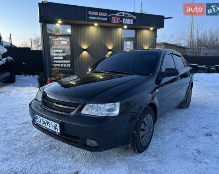 Черный Шевроле Лачетти, объемом двигателя 1.8 л и пробегом 300 тыс. км за 3399 $, фото 1 на Automoto.ua