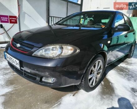 Черный Шевроле Лачетти, объемом двигателя 1.8 л и пробегом 254 тыс. км за 4500 $, фото 1 на Automoto.ua