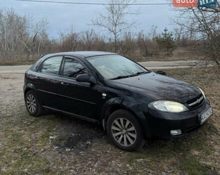 Черный Шевроле Лачетти, объемом двигателя 1.6 л и пробегом 350 тыс. км за 3000 $, фото 1 на Automoto.ua