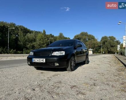 Черный Шевроле Лачетти, объемом двигателя 1.8 л и пробегом 265 тыс. км за 5599 $, фото 1 на Automoto.ua