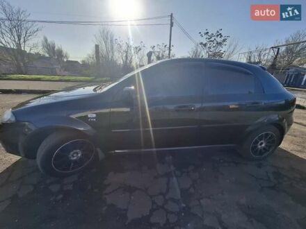 Черный Шевроле Лачетти, объемом двигателя 1.8 л и пробегом 136 тыс. км за 4800 $, фото 1 на Automoto.ua