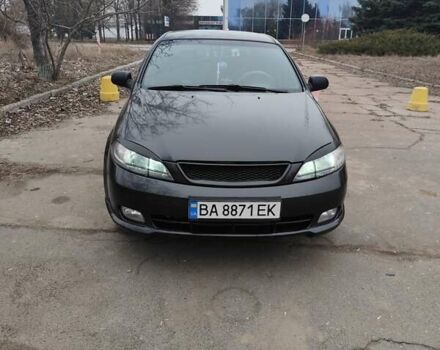 Черный Шевроле Лачетти, объемом двигателя 1.6 л и пробегом 200 тыс. км за 4600 $, фото 1 на Automoto.ua