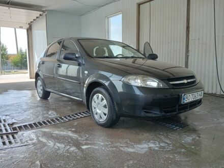 Черный Шевроле Лачетти, объемом двигателя 1.6 л и пробегом 155 тыс. км за 3950 $, фото 1 на Automoto.ua