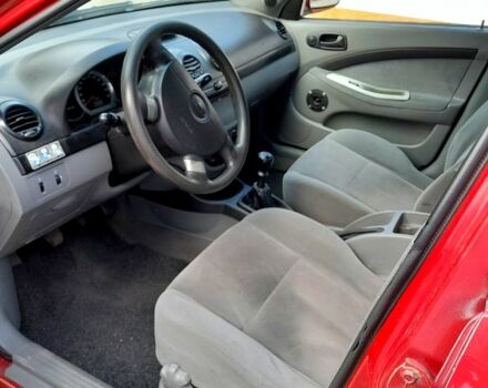 Красный Шевроле Лачетти, объемом двигателя 1.6 л и пробегом 236 тыс. км за 2900 $, фото 7 на Automoto.ua