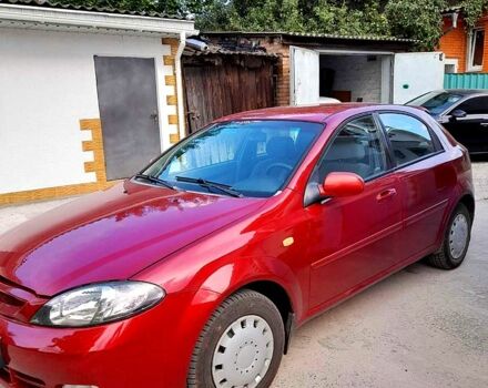 Красный Шевроле Лачетти, объемом двигателя 1.6 л и пробегом 236 тыс. км за 2900 $, фото 2 на Automoto.ua