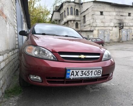 Красный Шевроле Лачетти, объемом двигателя 1.6 л и пробегом 300 тыс. км за 4200 $, фото 3 на Automoto.ua