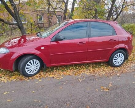 Красный Шевроле Лачетти, объемом двигателя 1.6 л и пробегом 141 тыс. км за 3399 $, фото 8 на Automoto.ua