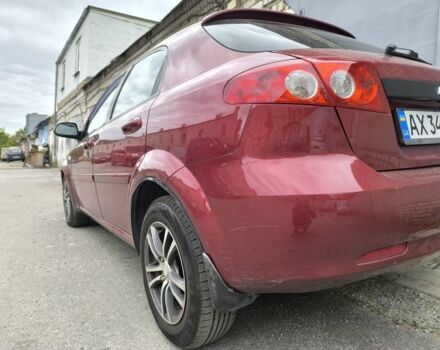 Красный Шевроле Лачетти, объемом двигателя 1.6 л и пробегом 300 тыс. км за 4200 $, фото 1 на Automoto.ua