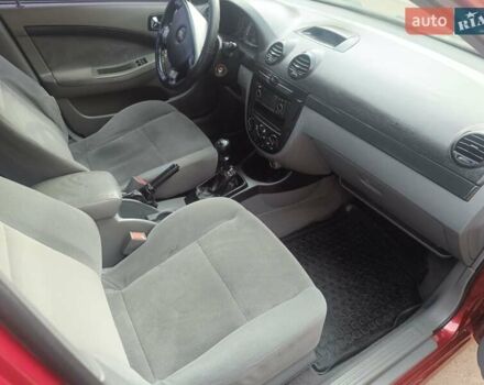 Красный Шевроле Лачетти, объемом двигателя 1.6 л и пробегом 261 тыс. км за 3650 $, фото 23 на Automoto.ua