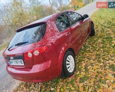 Красный Шевроле Лачетти, объемом двигателя 1.6 л и пробегом 141 тыс. км за 3399 $, фото 4 на Automoto.ua