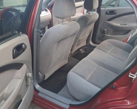 Красный Шевроле Лачетти, объемом двигателя 1.6 л и пробегом 141 тыс. км за 3399 $, фото 2 на Automoto.ua