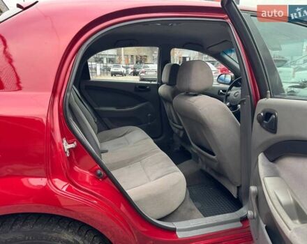 Червоний Шевроле Лачетті, об'ємом двигуна 1.4 л та пробігом 248 тис. км за 3600 $, фото 8 на Automoto.ua