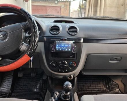 Красный Шевроле Лачетти, объемом двигателя 1.6 л и пробегом 141 тыс. км за 3399 $, фото 5 на Automoto.ua