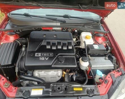 Красный Шевроле Лачетти, объемом двигателя 1.6 л и пробегом 261 тыс. км за 3650 $, фото 32 на Automoto.ua