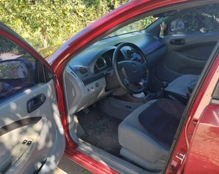 Красный Шевроле Лачетти, объемом двигателя 1.6 л и пробегом 87 тыс. км за 4993 $, фото 5 на Automoto.ua