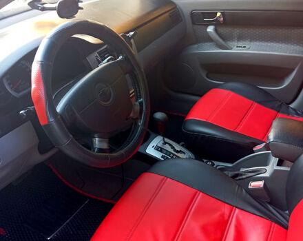 Красный Шевроле Лачетти, объемом двигателя 1.8 л и пробегом 180 тыс. км за 4550 $, фото 3 на Automoto.ua