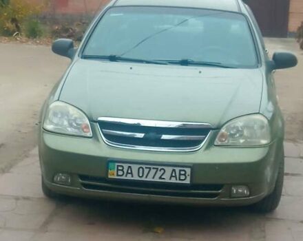 Красный Шевроле Лачетти, объемом двигателя 0.12 л и пробегом 300 тыс. км за 3500 $, фото 1 на Automoto.ua