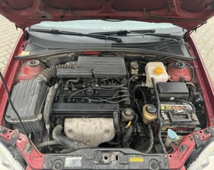Червоний Шевроле Лачетті, об'ємом двигуна 1.8 л та пробігом 267 тис. км за 3900 $, фото 7 на Automoto.ua