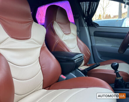 Красный Шевроле Лачетти, объемом двигателя 1.6 л и пробегом 256 тыс. км за 4300 $, фото 23 на Automoto.ua