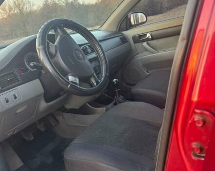 Красный Шевроле Лачетти, объемом двигателя 1.8 л и пробегом 189 тыс. км за 4200 $, фото 4 на Automoto.ua