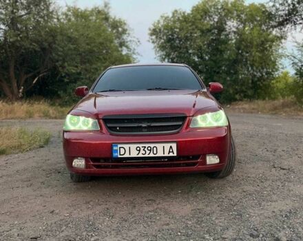 Красный Шевроле Лачетти, объемом двигателя 1.8 л и пробегом 211 тыс. км за 5200 $, фото 3 на Automoto.ua