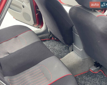 Красный Шевроле Лачетти, объемом двигателя 1.6 л и пробегом 223 тыс. км за 3700 $, фото 28 на Automoto.ua