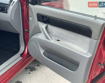 Красный Шевроле Лачетти, объемом двигателя 1.6 л и пробегом 223 тыс. км за 3700 $, фото 27 на Automoto.ua