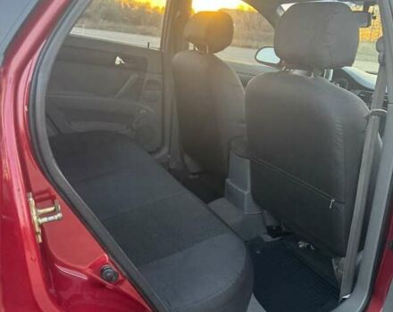 Красный Шевроле Лачетти, объемом двигателя 1.8 л и пробегом 189 тыс. км за 4200 $, фото 2 на Automoto.ua