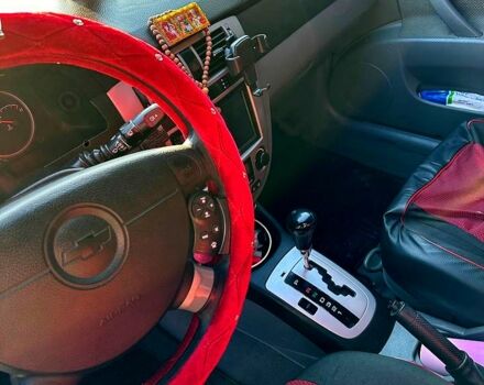 Червоний Шевроле Лачетті, об'ємом двигуна 1.8 л та пробігом 182 тис. км за 5400 $, фото 4 на Automoto.ua