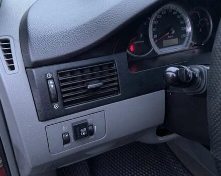 Красный Шевроле Лачетти, объемом двигателя 1.8 л и пробегом 155 тыс. км за 5300 $, фото 10 на Automoto.ua