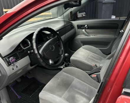 Красный Шевроле Лачетти, объемом двигателя 1.8 л и пробегом 195 тыс. км за 3700 $, фото 6 на Automoto.ua