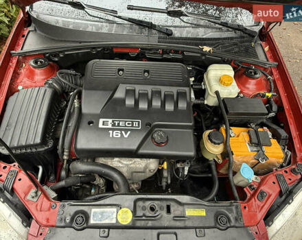 Красный Шевроле Лачетти, объемом двигателя 1.6 л и пробегом 213 тыс. км за 4500 $, фото 9 на Automoto.ua