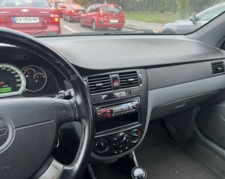 Червоний Шевроле Лачетті, об'ємом двигуна 1.8 л та пробігом 194 тис. км за 4200 $, фото 3 на Automoto.ua