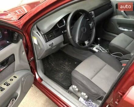 Красный Шевроле Лачетти, объемом двигателя 1.8 л и пробегом 230 тыс. км за 3700 $, фото 5 на Automoto.ua