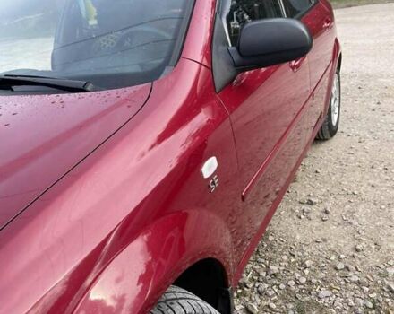 Красный Шевроле Лачетти, объемом двигателя 1.6 л и пробегом 130 тыс. км за 6200 $, фото 3 на Automoto.ua