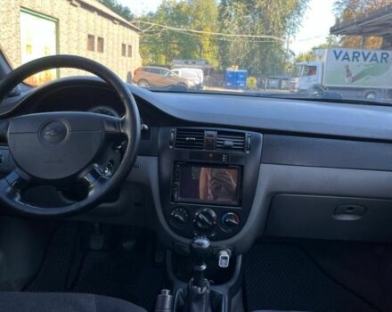 Красный Шевроле Лачетти, объемом двигателя 1.8 л и пробегом 171 тыс. км за 4400 $, фото 3 на Automoto.ua