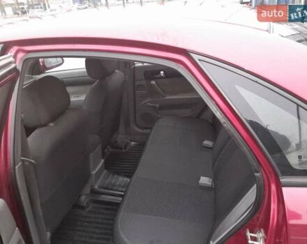 Красный Шевроле Лачетти, объемом двигателя 1.8 л и пробегом 338 тыс. км за 4300 $, фото 3 на Automoto.ua