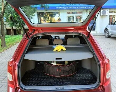 Красный Шевроле Лачетти, объемом двигателя 1.6 л и пробегом 220 тыс. км за 4300 $, фото 3 на Automoto.ua