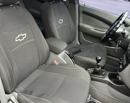 Красный Шевроле Лачетти, объемом двигателя 1.8 л и пробегом 251 тыс. км за 3999 $, фото 20 на Automoto.ua