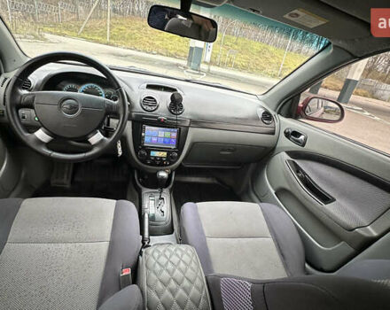 Червоний Шевроле Лачетті, об'ємом двигуна 1.8 л та пробігом 280 тис. км за 5850 $, фото 9 на Automoto.ua