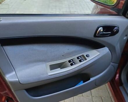 Красный Шевроле Лачетти, объемом двигателя 1.6 л и пробегом 220 тыс. км за 4300 $, фото 24 на Automoto.ua