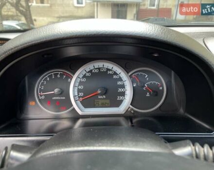 Красный Шевроле Лачетти, объемом двигателя 1.8 л и пробегом 251 тыс. км за 5500 $, фото 9 на Automoto.ua