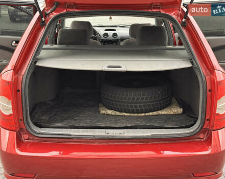 Червоний Шевроле Лачетті, об'ємом двигуна 1.8 л та пробігом 202 тис. км за 3500 $, фото 17 на Automoto.ua