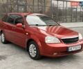 Красный Шевроле Лачетти, объемом двигателя 1.8 л и пробегом 220 тыс. км за 3300 $, фото 4 на Automoto.ua