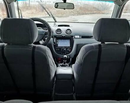 Красный Шевроле Лачетти, объемом двигателя 1.8 л и пробегом 235 тыс. км за 3900 $, фото 17 на Automoto.ua