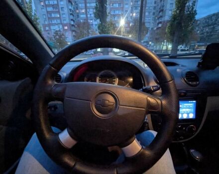 Красный Шевроле Лачетти, объемом двигателя 1.8 л и пробегом 269 тыс. км за 4200 $, фото 5 на Automoto.ua