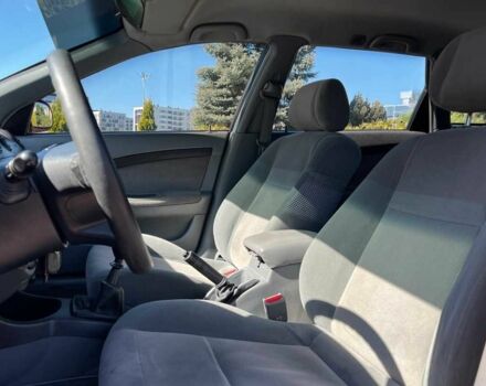 Красный Шевроле Лачетти, объемом двигателя 1.8 л и пробегом 107 тыс. км за 5400 $, фото 12 на Automoto.ua